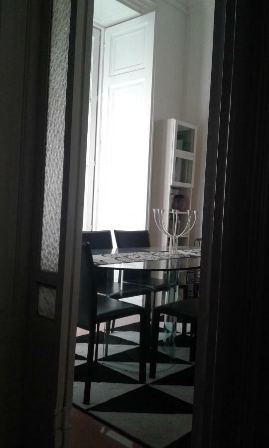 Suite Il Letto Sotto Il Tetto カターニア エクステリア 写真