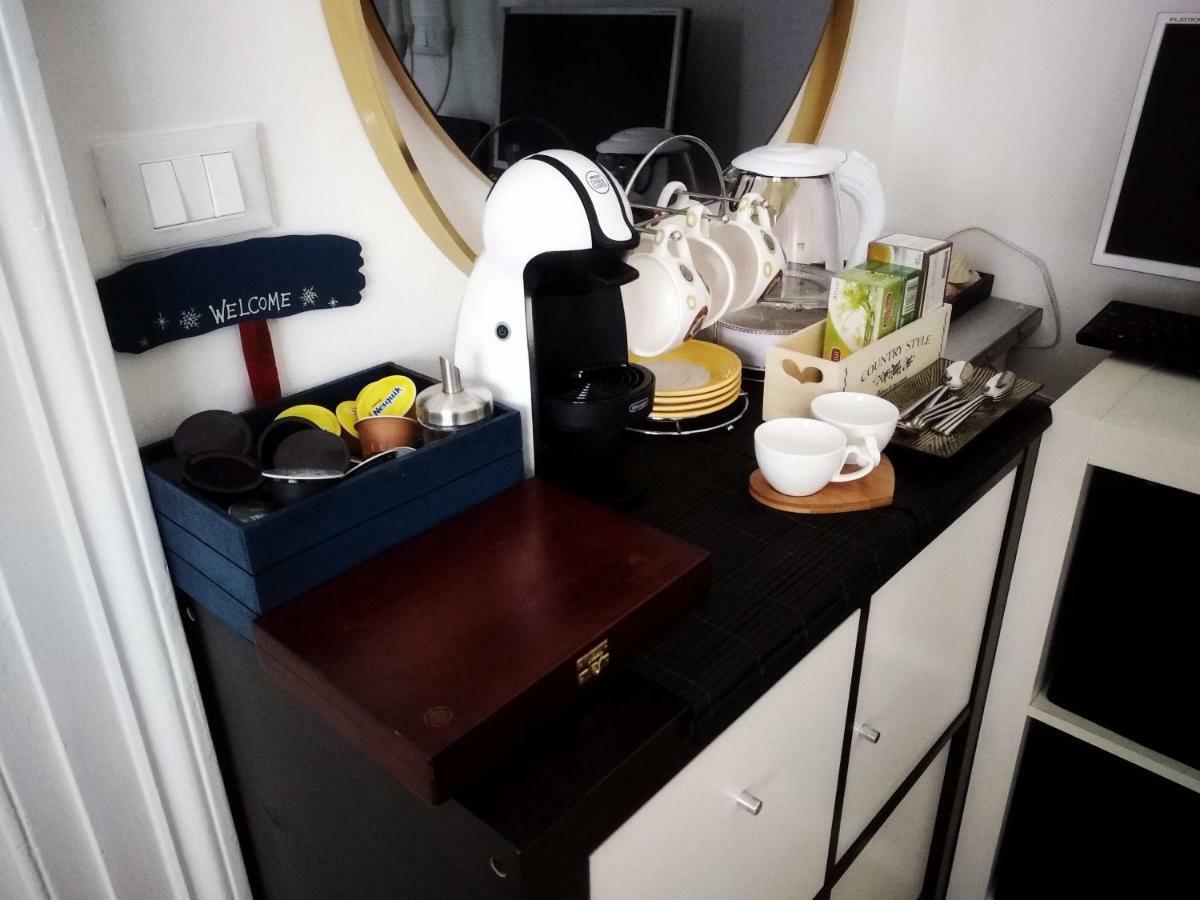 Suite Il Letto Sotto Il Tetto カターニア エクステリア 写真